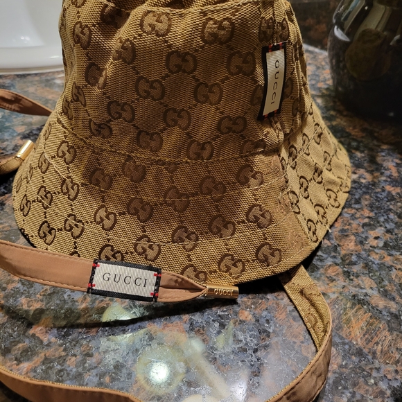 Gucci Tan Bucket Hat - Picture 6 of 11